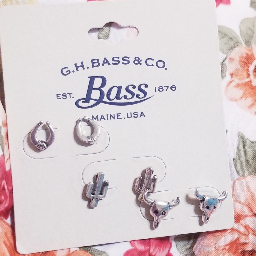 G.H. Bass & Co.  Southwest stuff earrings